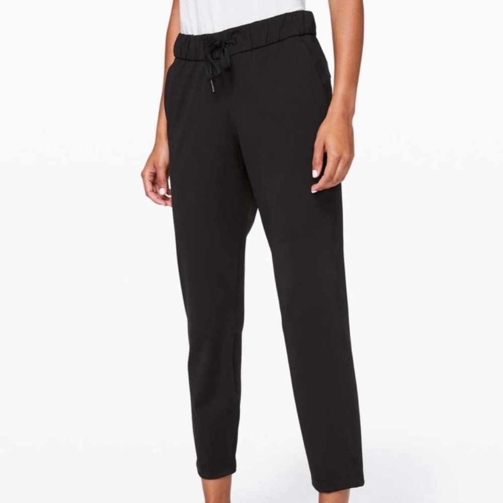 Women Lululemon On The Fly 7/8 Pants